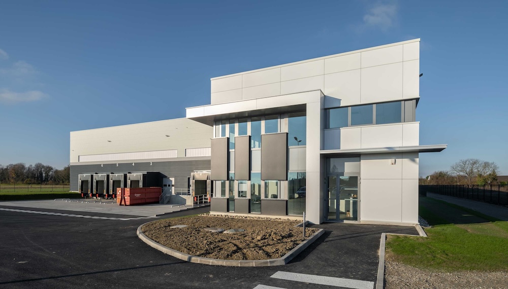 Menicon Pharma, une logistique maîtrisée